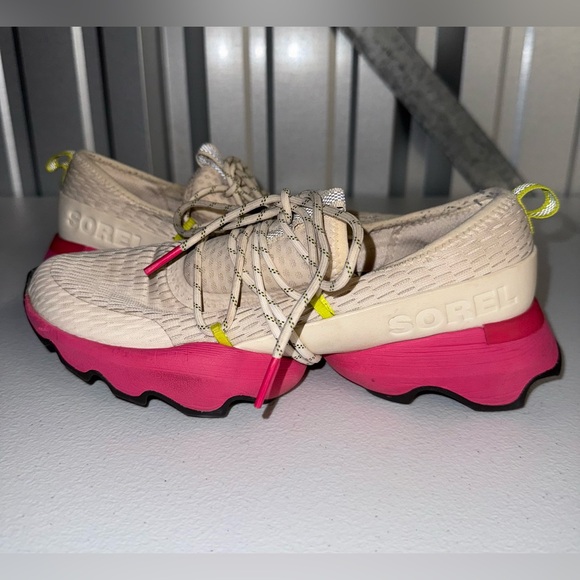 Sorel KINETIC Impact II Lace Women's Sneakers Size 8 - Picture 1 of 10